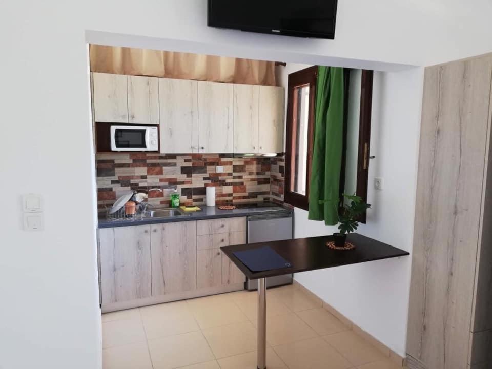 Apartment Merovili μικρές ενοικιαζόμενες Glífa