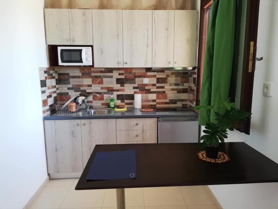 Merovili μικρές ενοικιαζόμενες Apartment